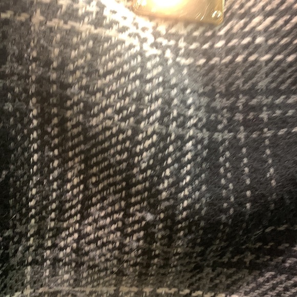 Coco and Carmen plaid purse. Excellent condition. - Picture 10 of 10